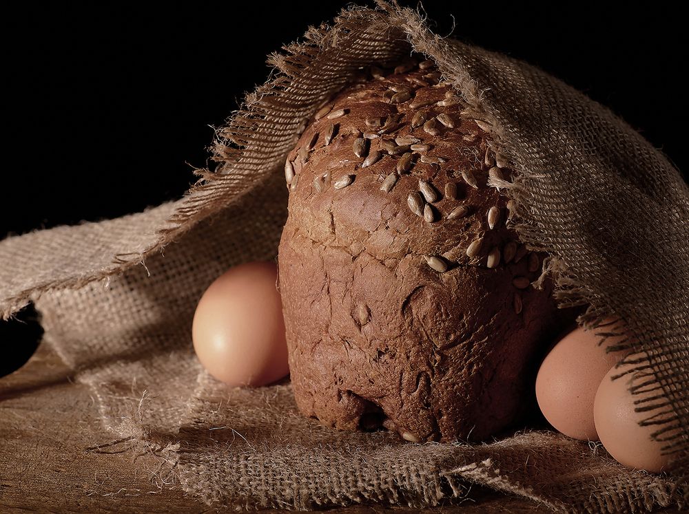 Хлеб и яйца