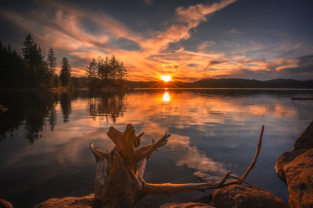 Greetings to the sunset