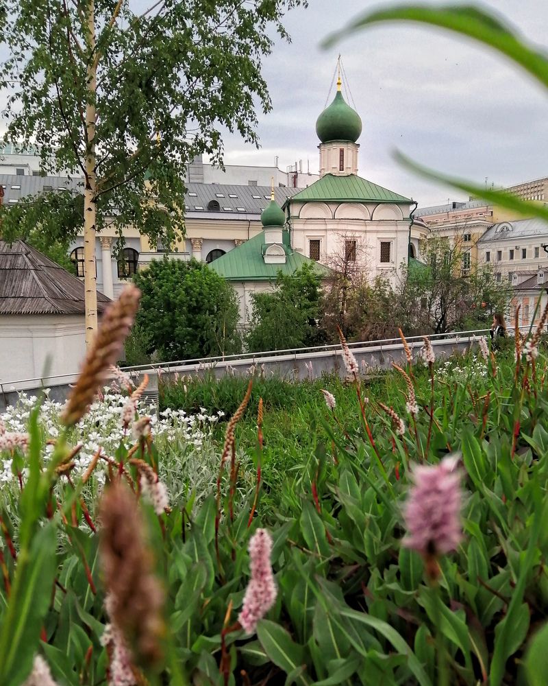 Впереди-лето...