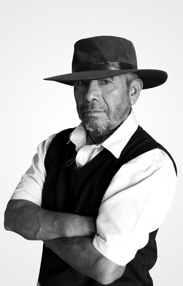 Photograph by Luis Par