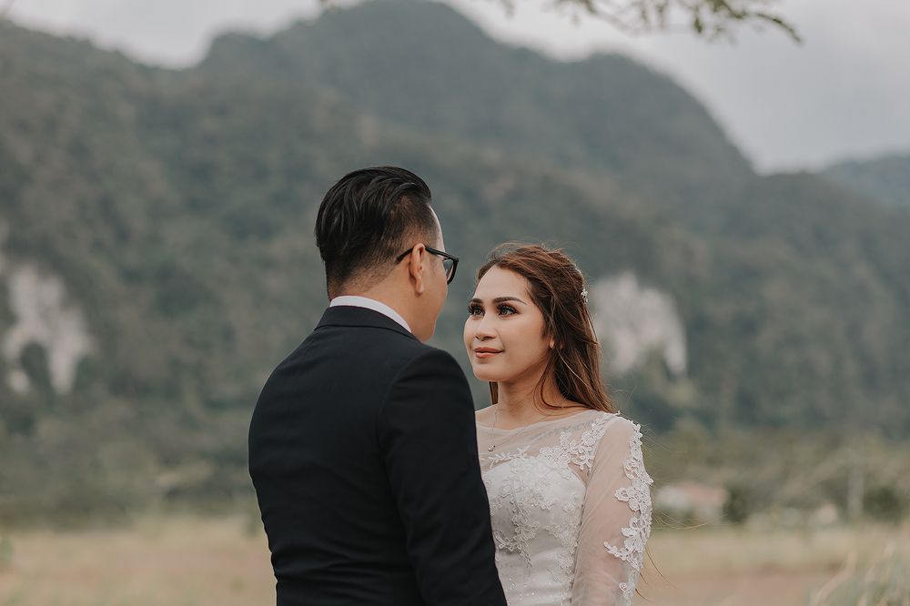 Couple celebrate their 3 years+ anniversary