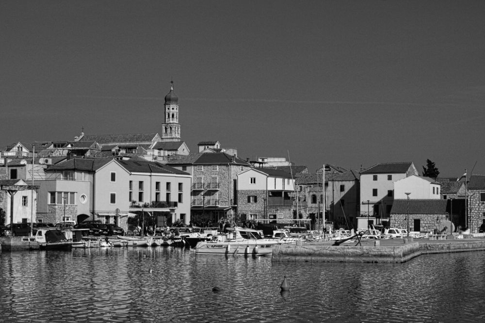 betina,murter,croatia,island,city, black, white, blackandwhite