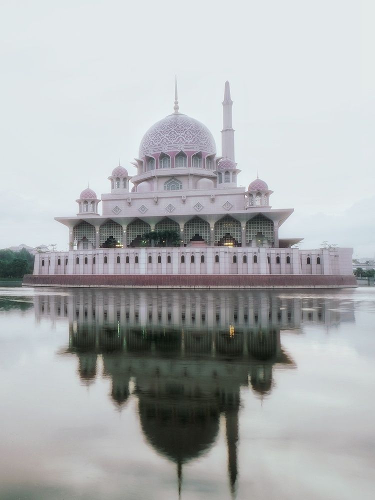 Photograph by Vuong Nguyen