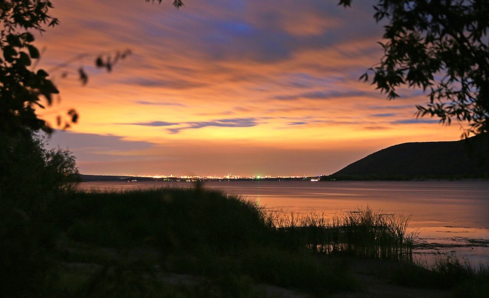 Город Самара на закате