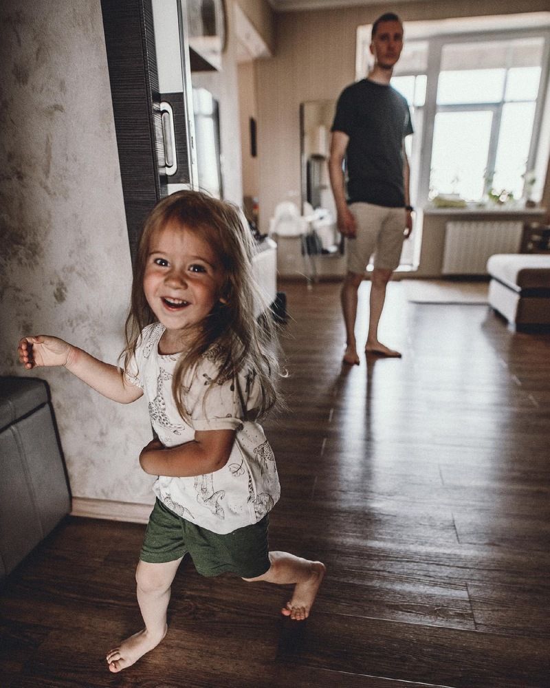 Догони меня