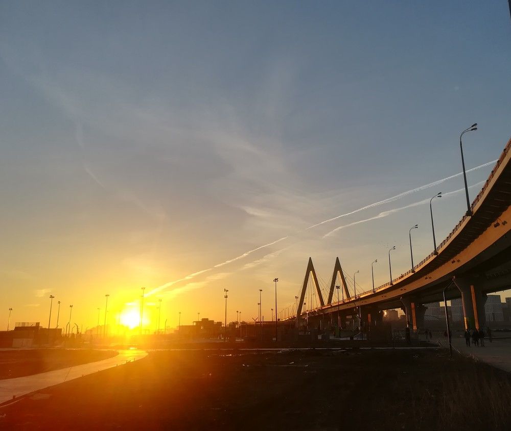 Казань. Закат у Миллениума.