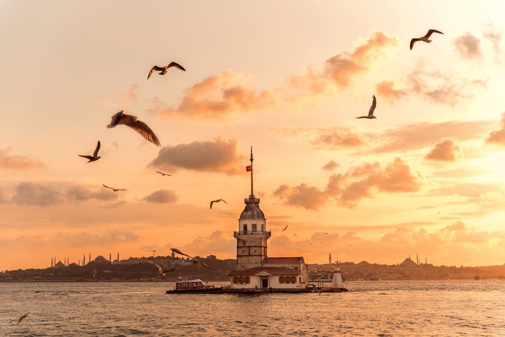 Закат над Девичьей башней.