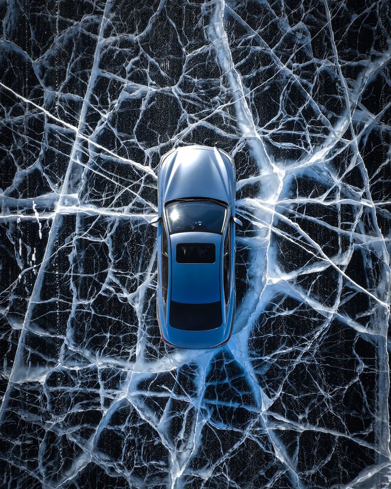 Лёд Байкала