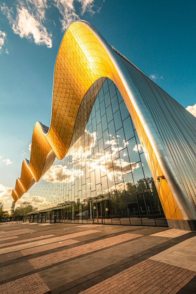 Современный дворец