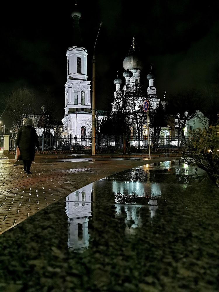 Дорога к храму.