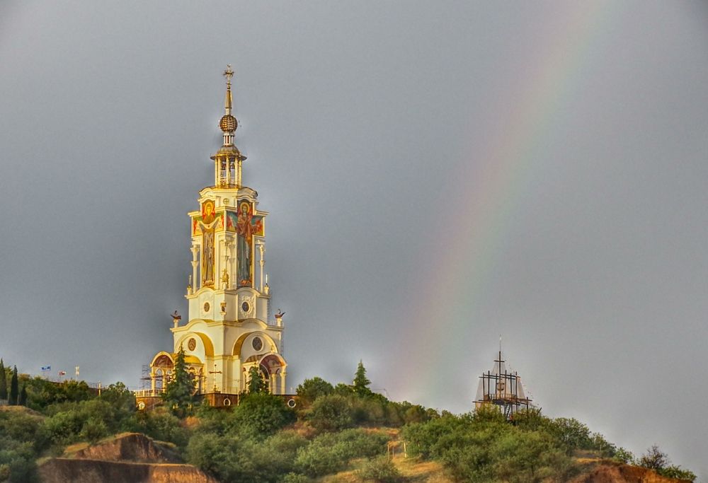 Храм-маяк Святого Чудотворца Николая Мирликийского