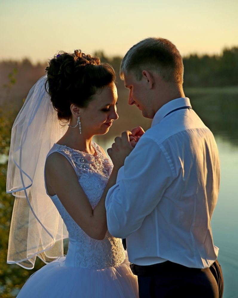 Счастливые