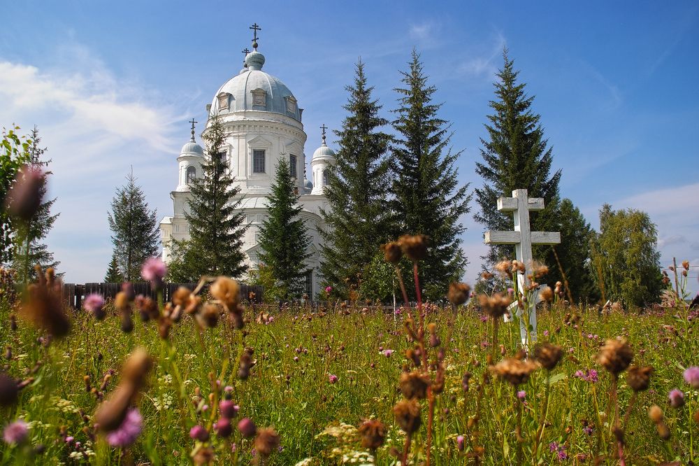 Храм в поселке Шурала