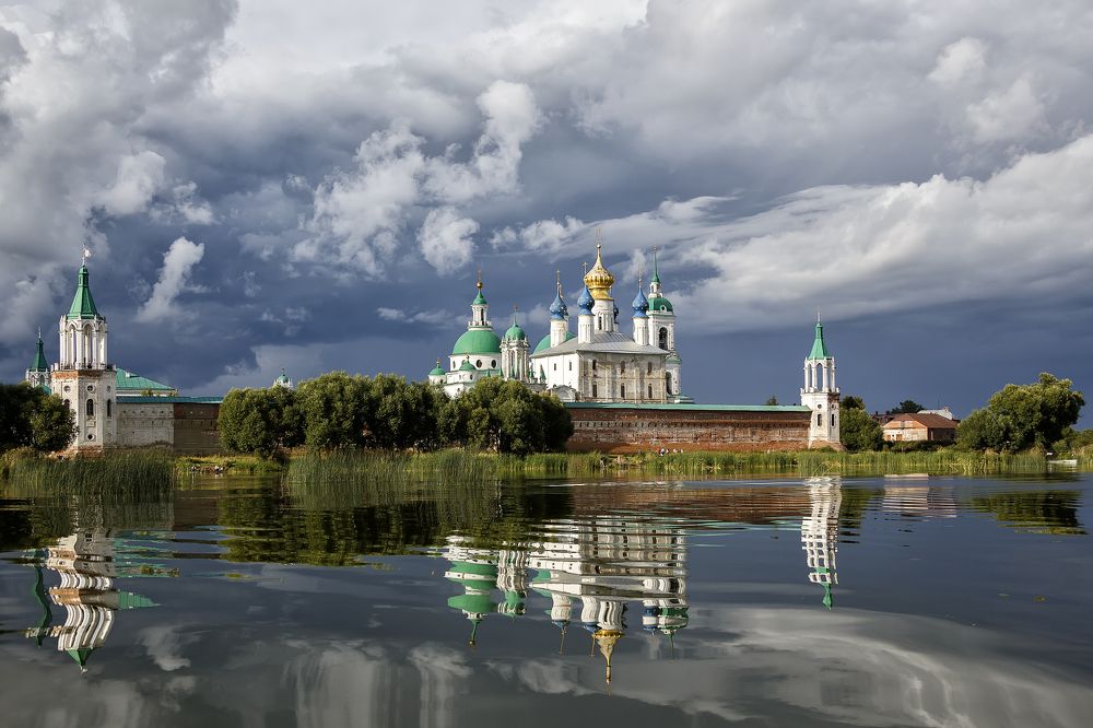 Спасо-Яковлевский монастырь