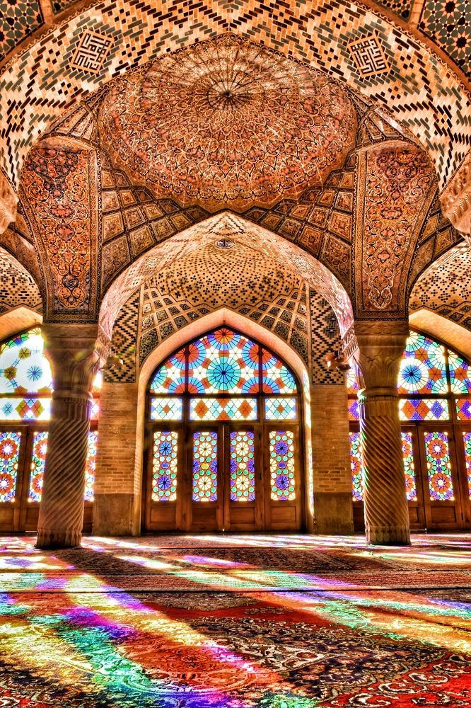 Nasir Al-Molk Mosque