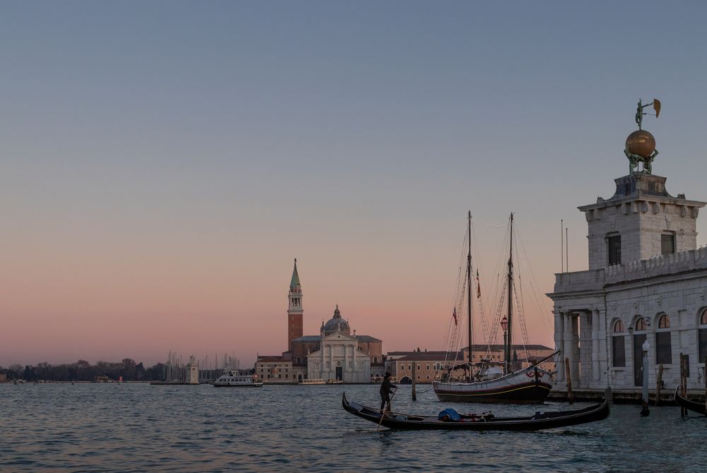 Фотография автора Alexander Pakhomov