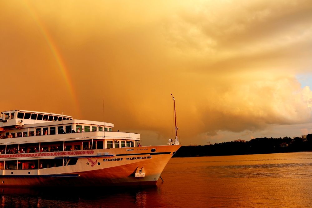 На Волге.
