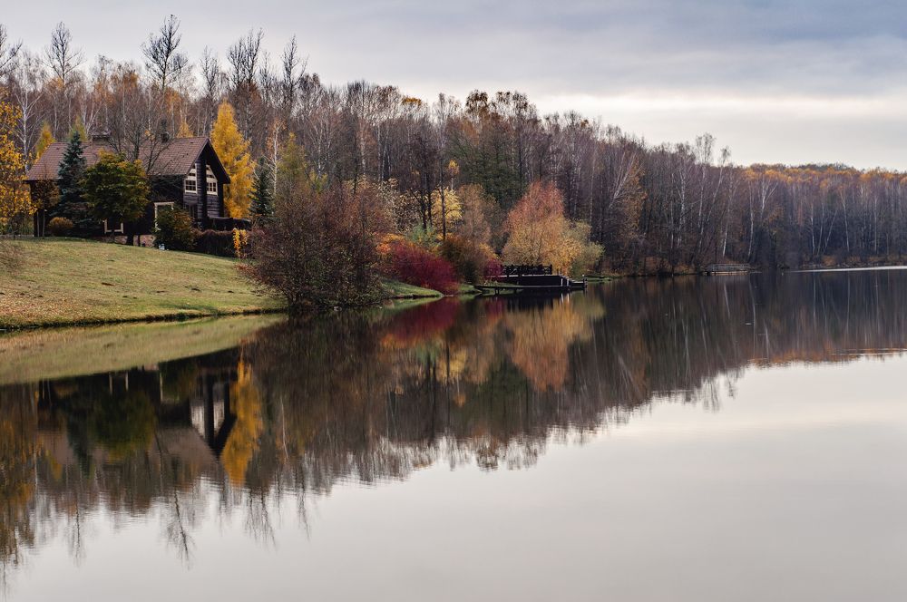 Домик у реки