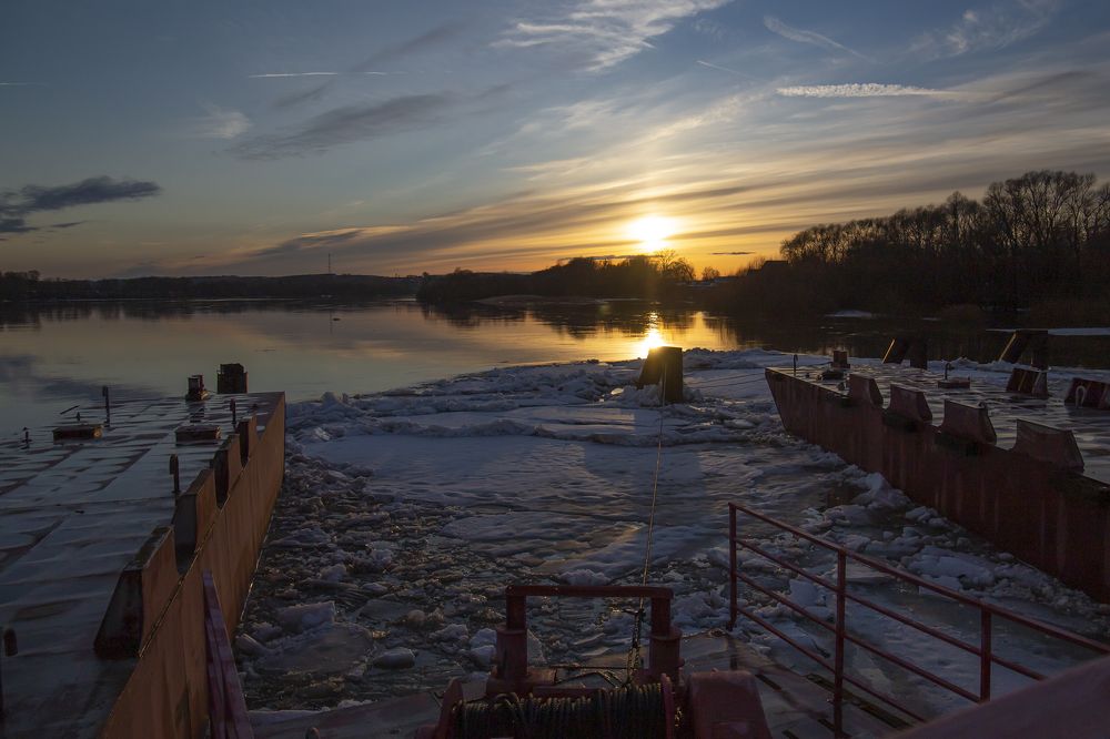 Весна на реке Оке