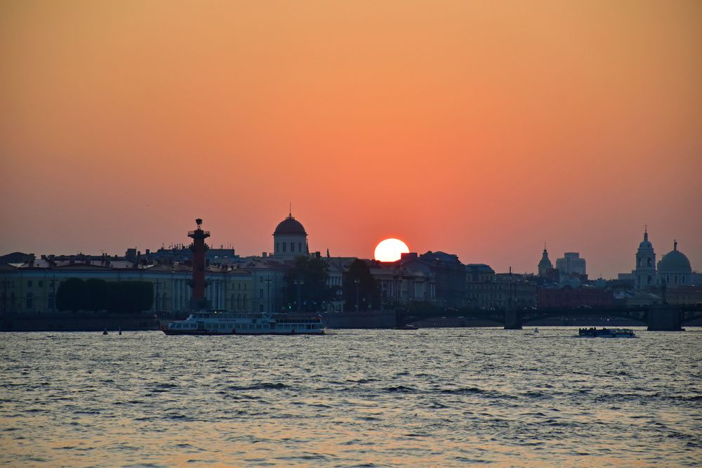 Закат над Питером.