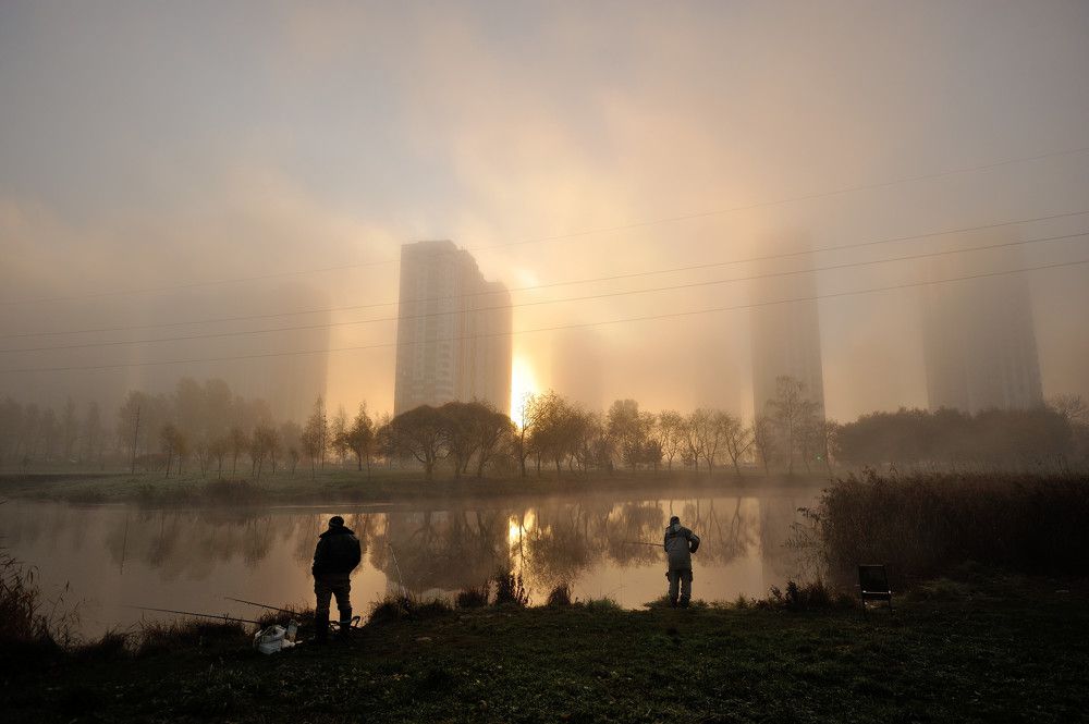 Городские рыбаки...