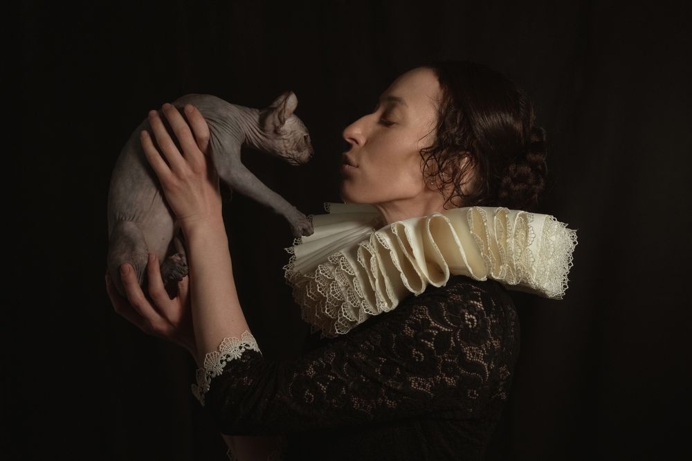 Дама с кошкой