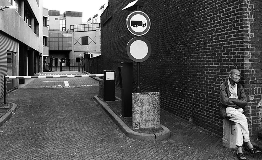 Photograph by Roberto Brsakoski