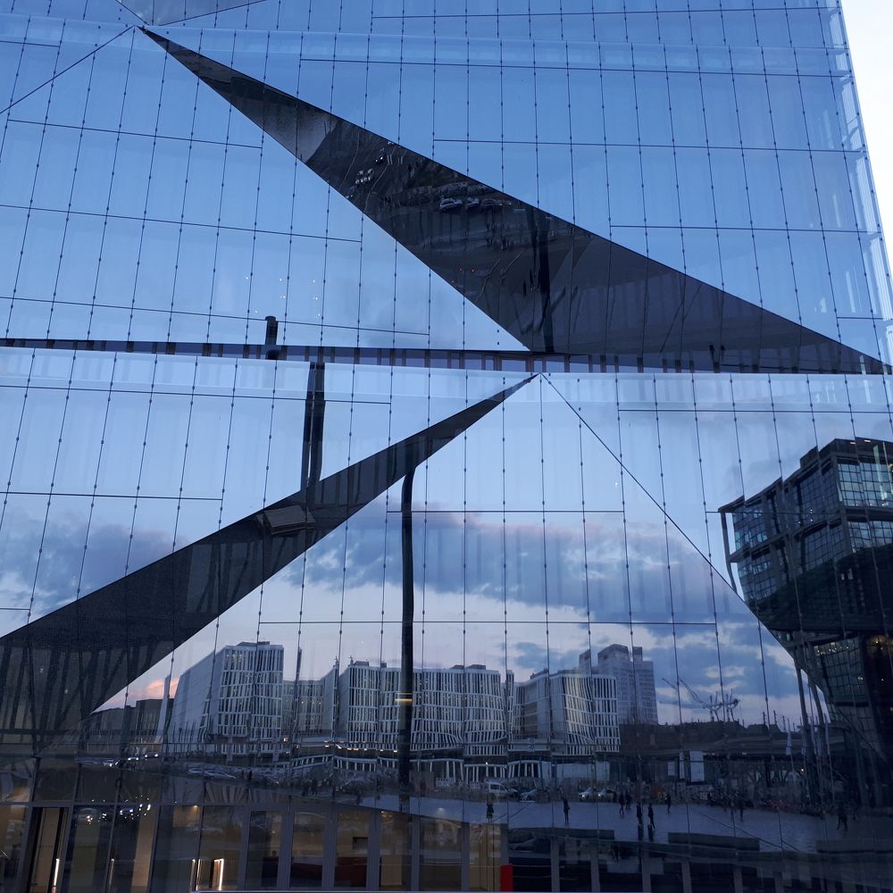 Игра отражений.