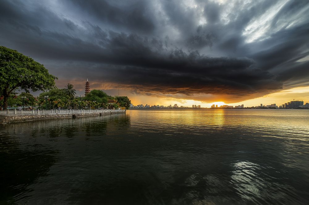 Photograph by Sky Hunter Duy Quang