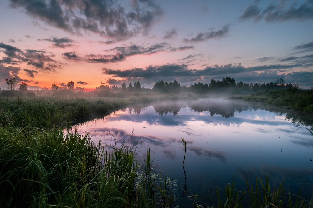 Рассвет на озере
