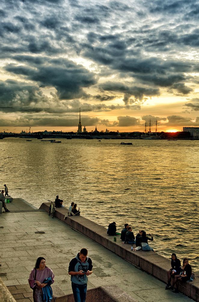 Последние лучи солнца.