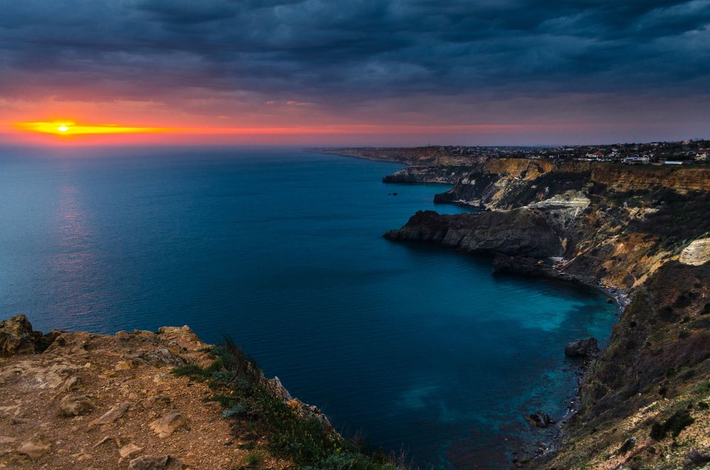 Засыпает синий Зурбаган