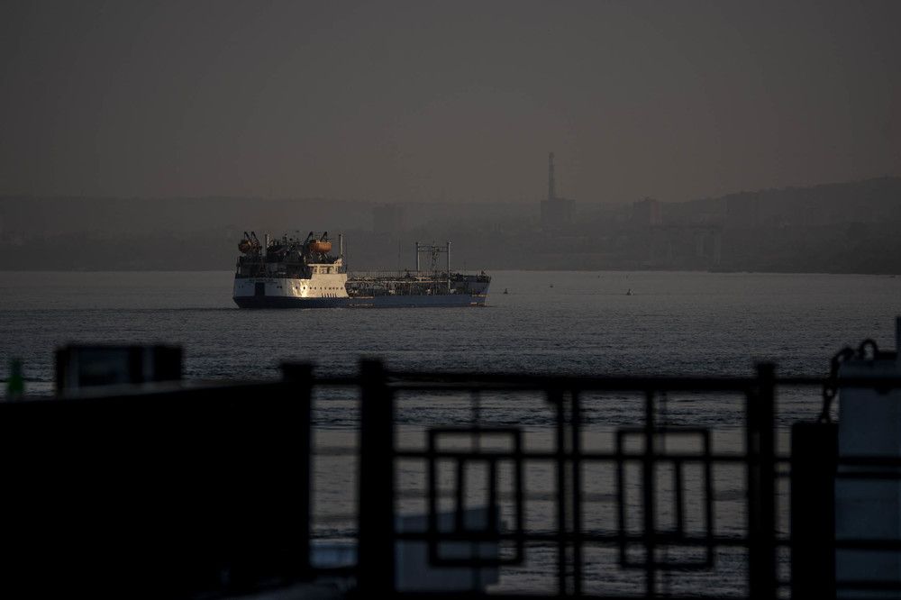 Последний луч заходящего солнца