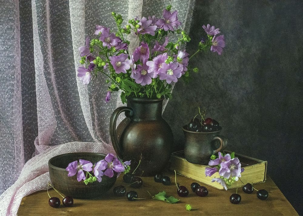 Лаватера и черешня