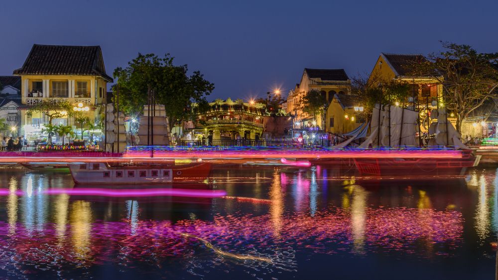 Photograph by Khiêm Phạm Đăng