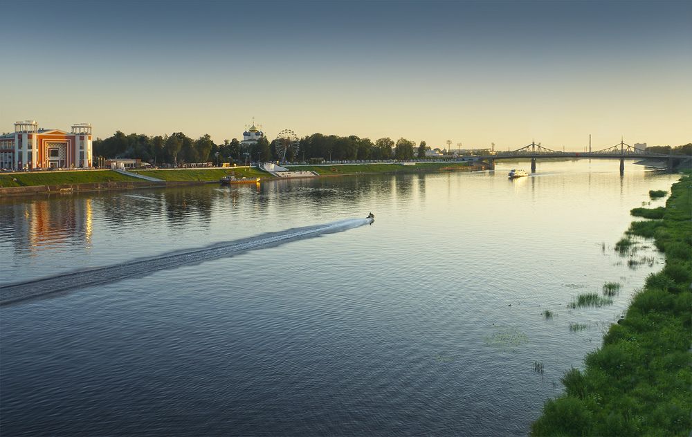 Летний вечер на Волге