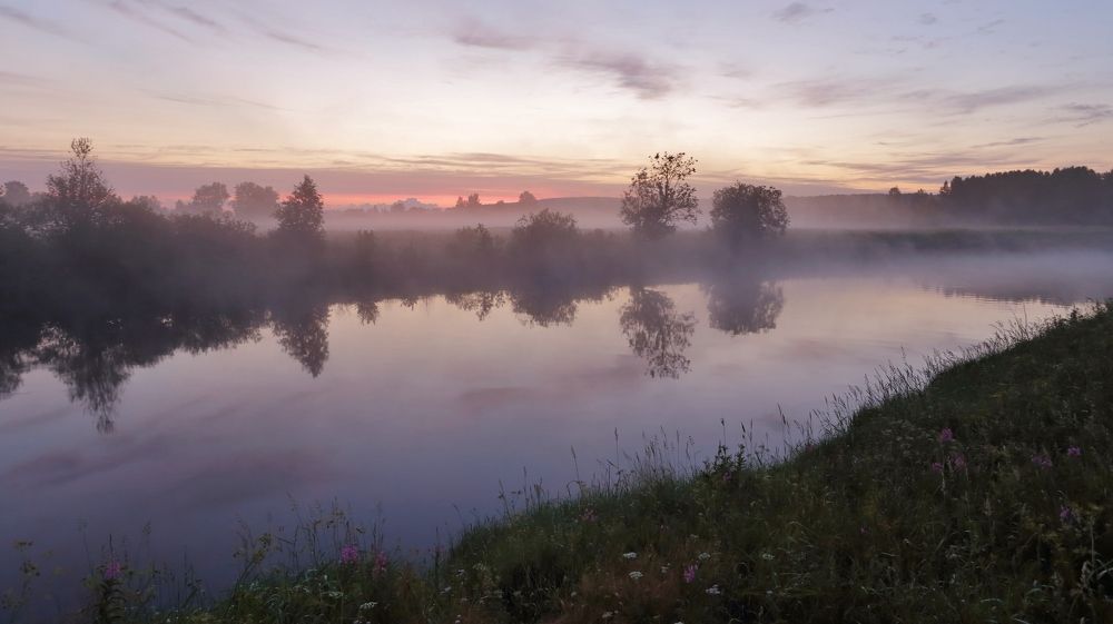 Настроение белой ночи.
