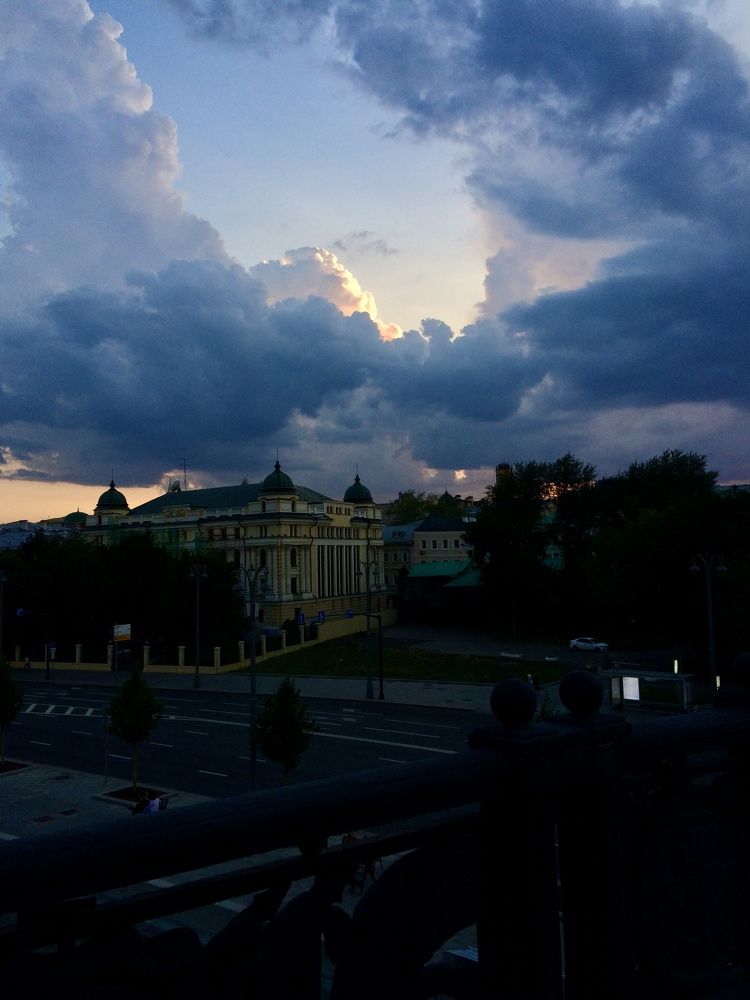 Sunset in the big city.