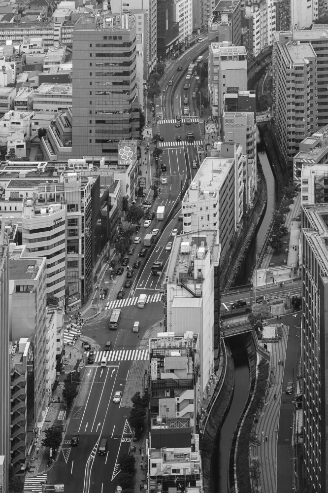 A street that goes through downtown Tokyo