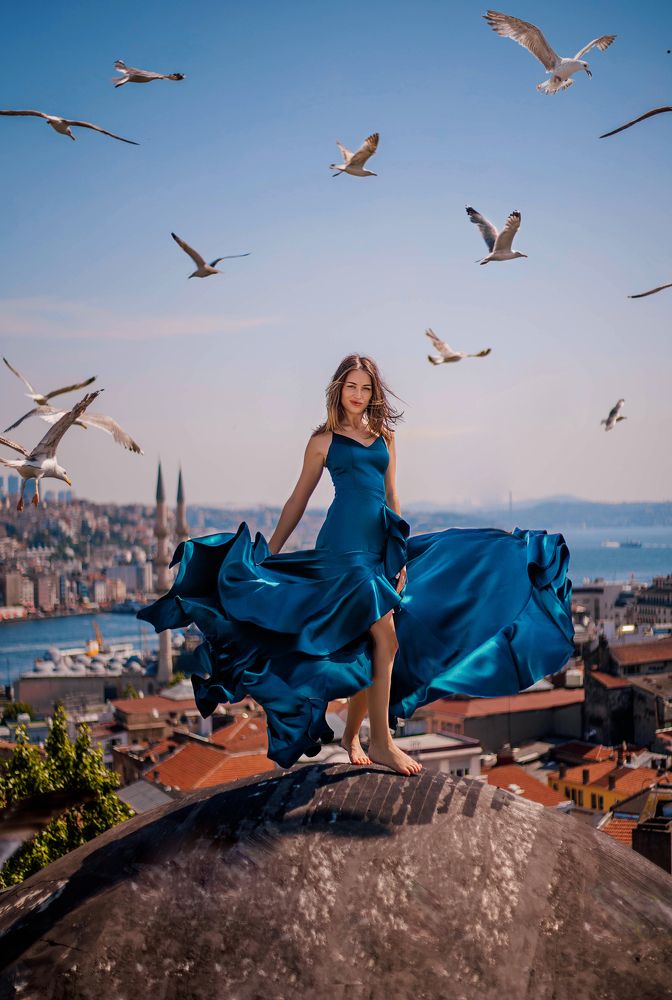 Photograph by Aleksandra Sheniigit