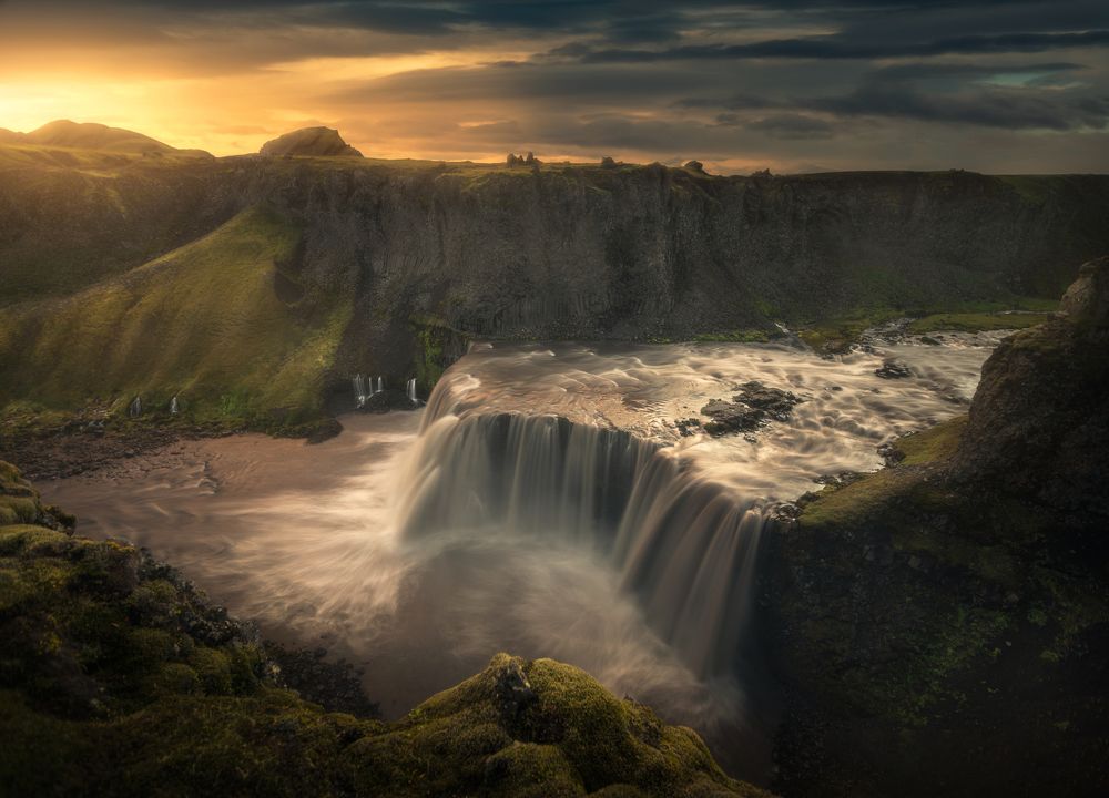 Photograph by Jon Thordarson