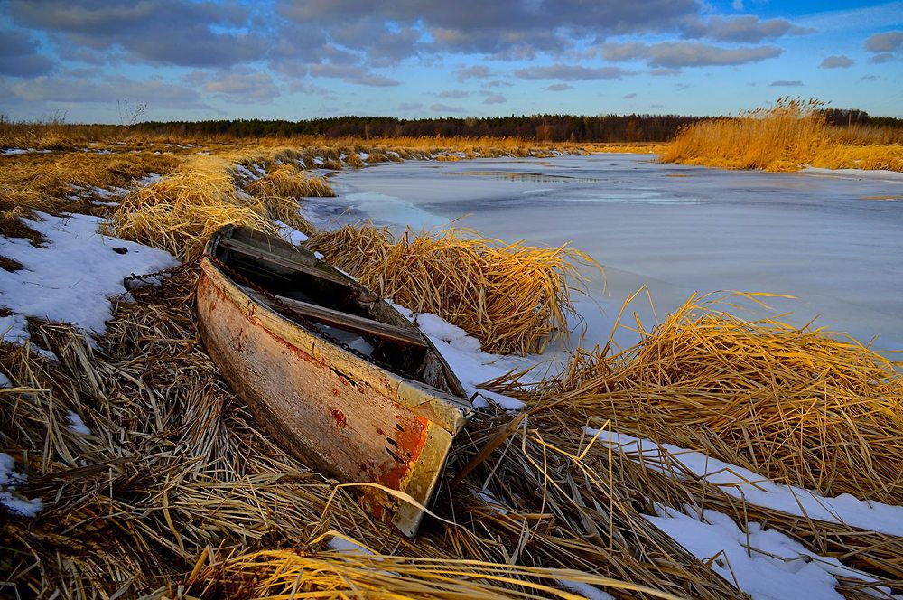 Зимний причал для лодочки