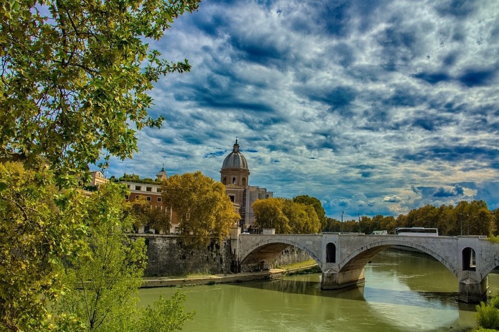 Photograph by Valentin Kayudin