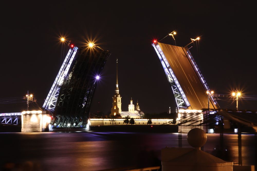 Петропавловская крепость и Дворцовый мост