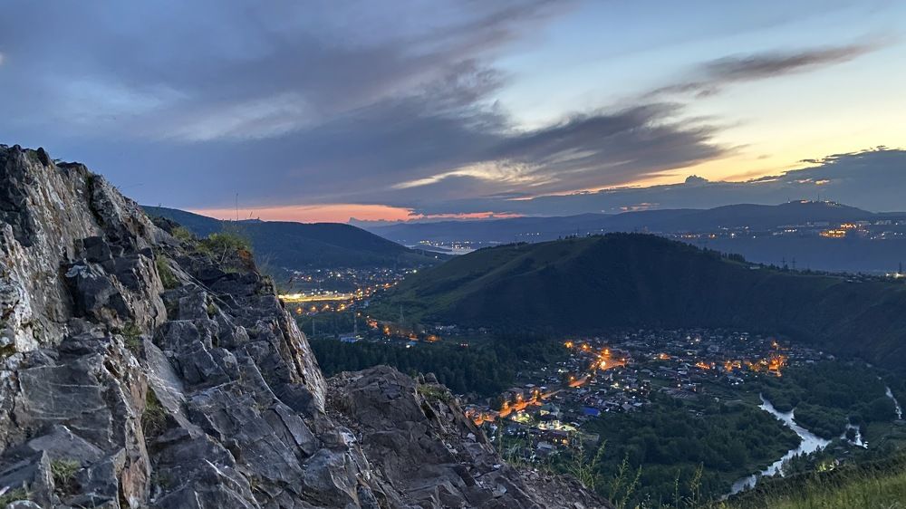 Закат Торгашинский хребет