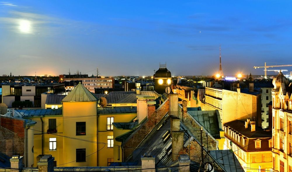 Город.Вечер.