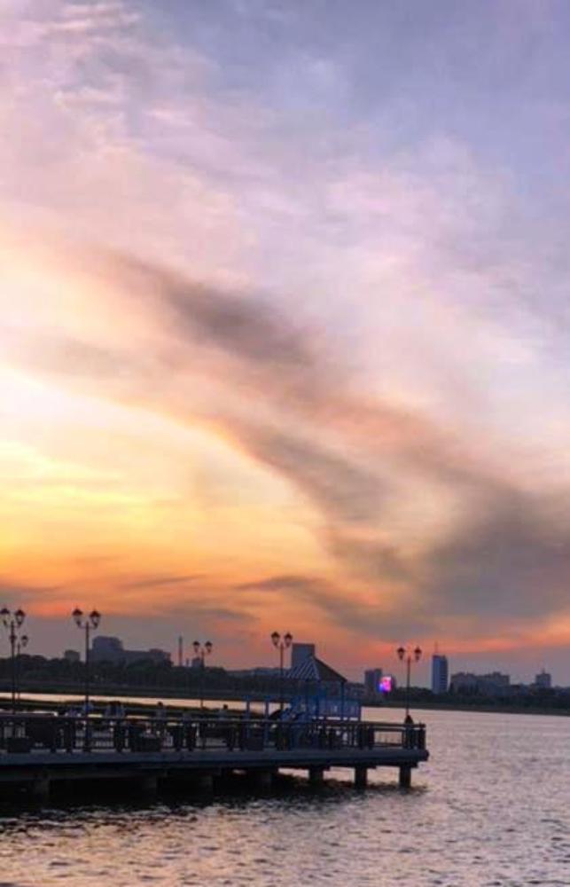 Закат над городом.