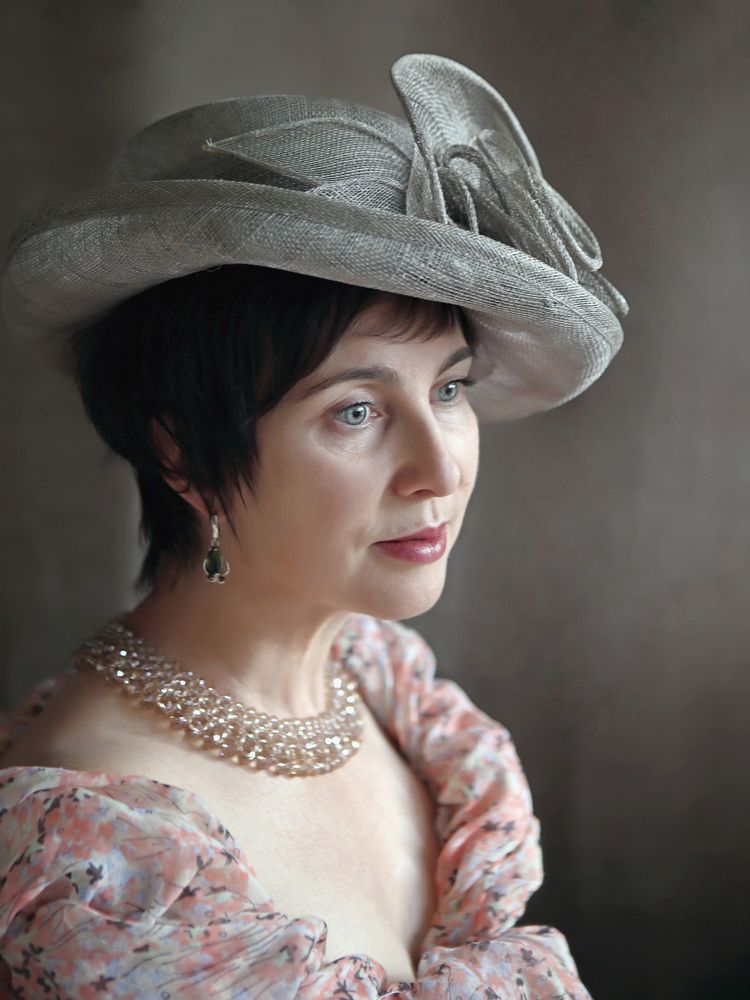 Все в ней гармония, все диво.