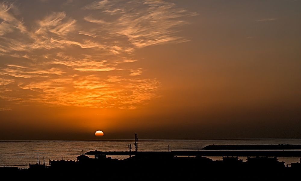 Coucher de soleil sur le port