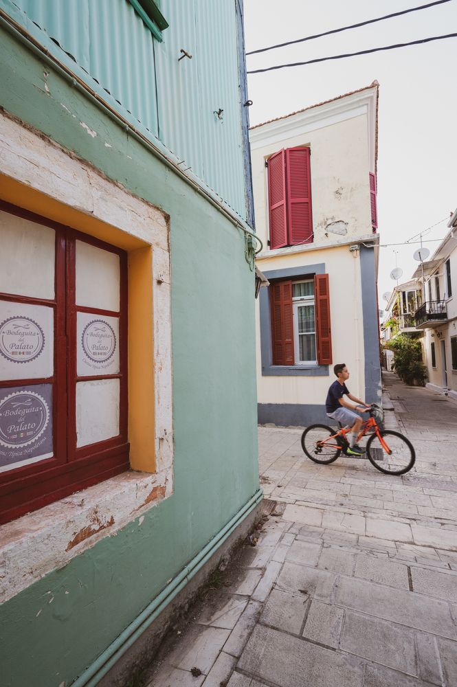 Photograph by Branislav Andjelkovic